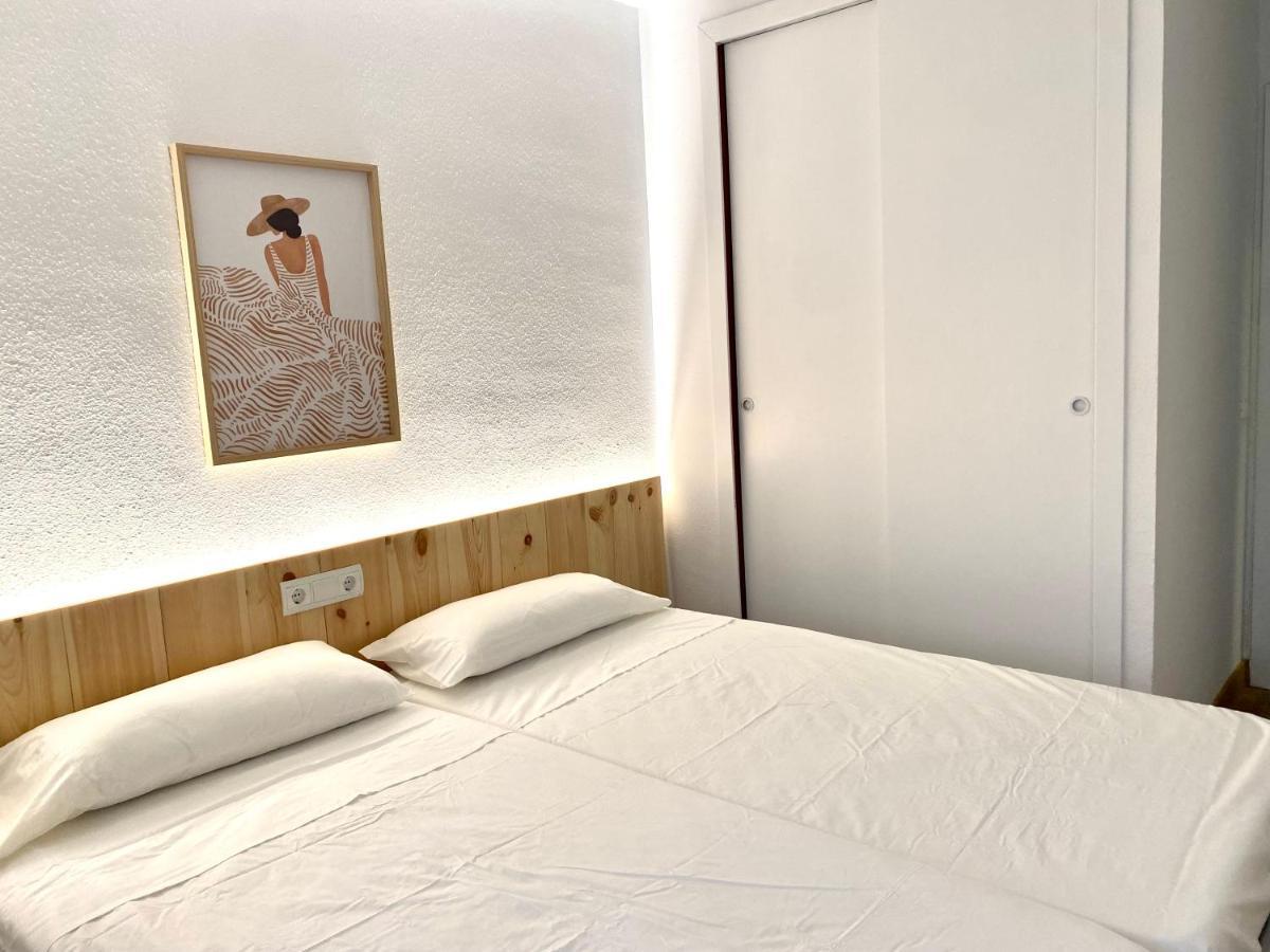 Apartamento Con 3 Habitaciones, Terraza Y Jardin Comunitario Con Piscina En 圣安东尼奥·德·卡隆 外观 照片